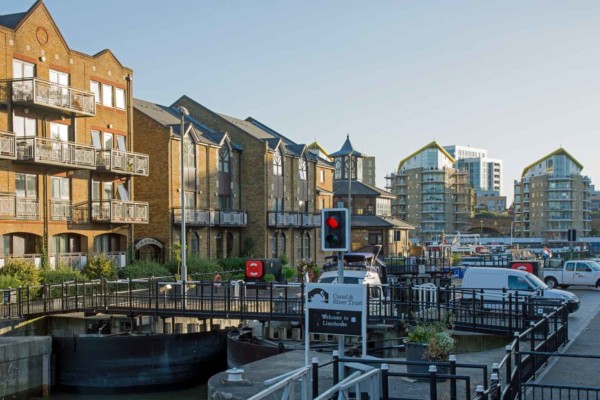 Limehouse Basin Lock - Yatch Inside