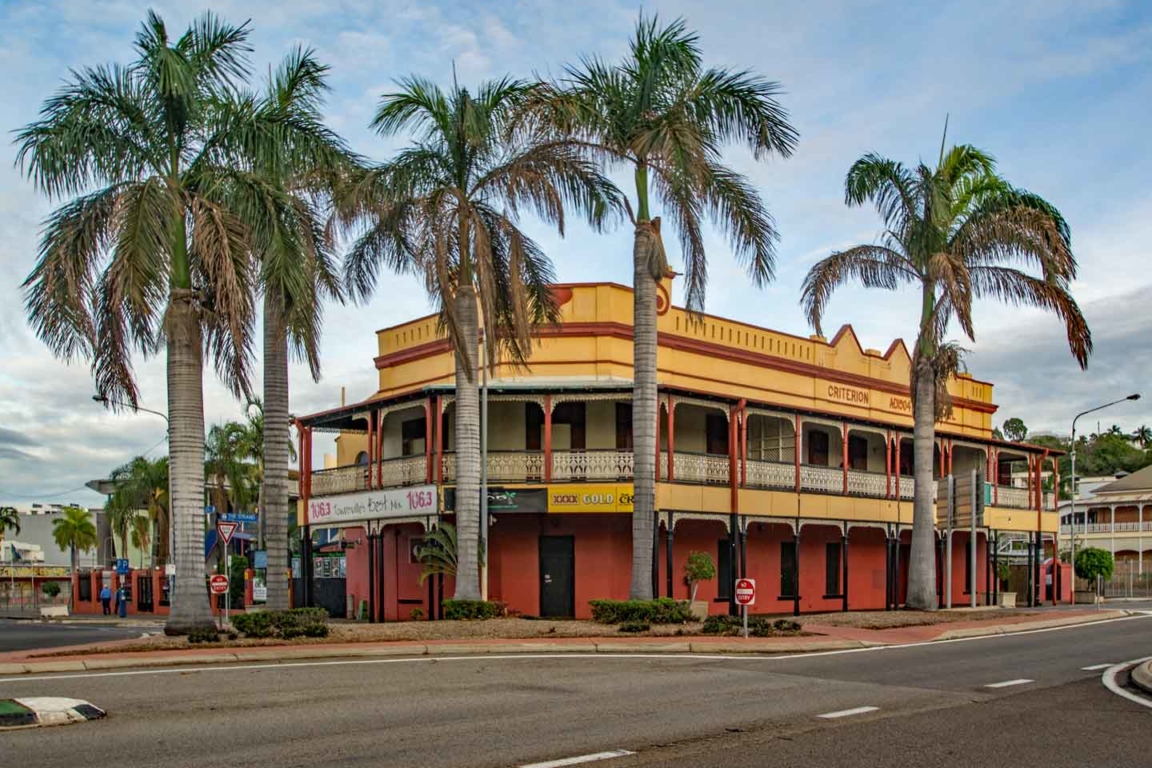 Orig 1865 - destroyed Cyclone Leonta; Current building 1904; NOT heritage listed! Criterion Hotel