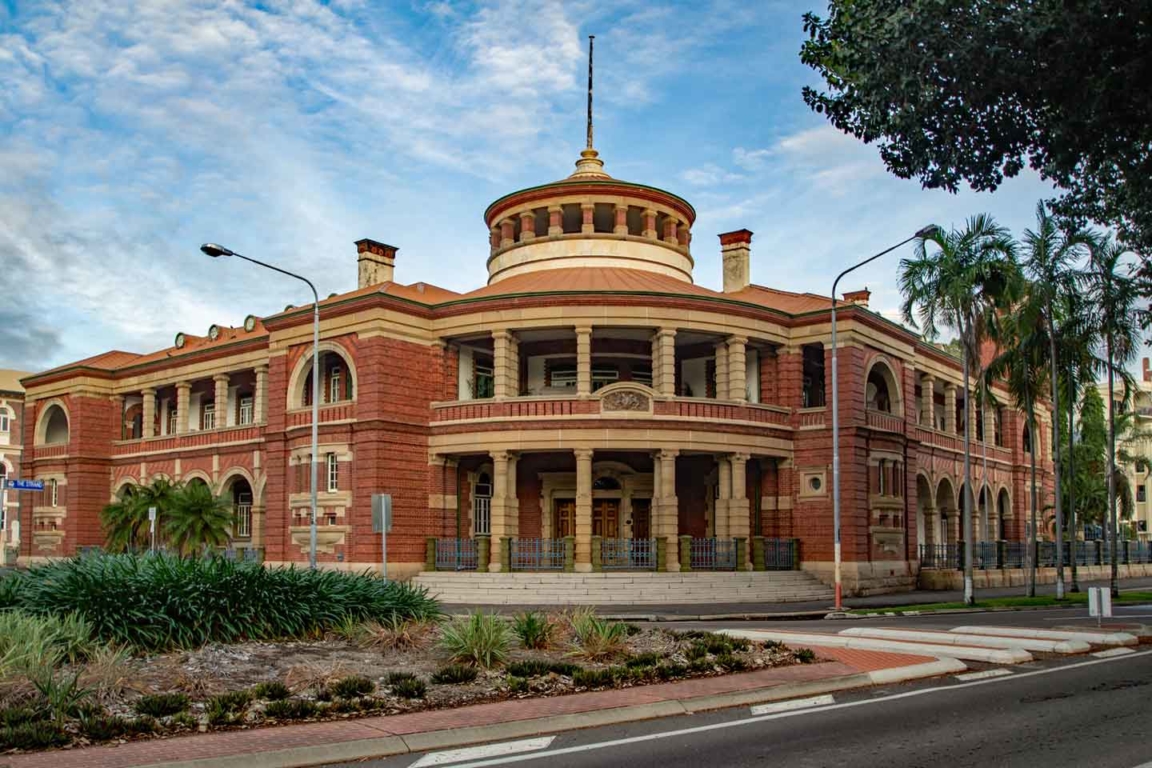 Built 1900-02; Romanesque Style Federation Era; The Strand; #600937 Former Customs House