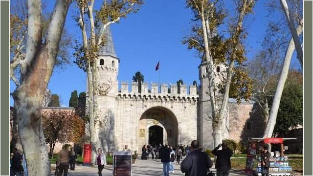 Gate of Salutation Hagia_Sophia_Gate_of_Salutation