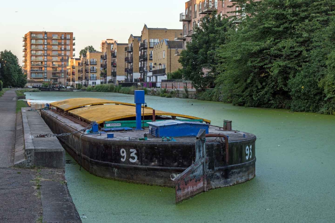 Barge, Apartments and Johnson's Lock between Mile End and the river Thames Johnson's-Lock-Barge-&-Apartments